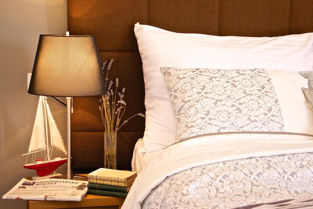 Hotel Marathon 세네츠 외부 사진
